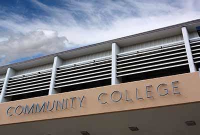 closest college to me.
